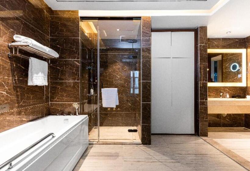 Borrman Hotel Wuhan Hankou Railway Station Metro Station