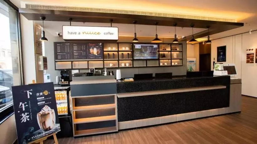 Hanting Hotel Baoding Xiong County Bus Station