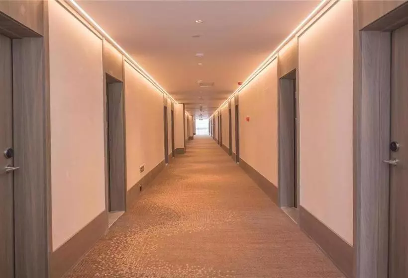 Hanting Hotel Baoji Longzhou Plaza