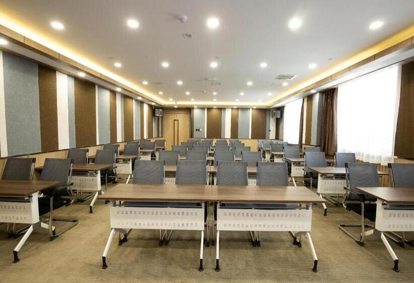 Hanting Hotel Changchun Guilin Road South Lake Park