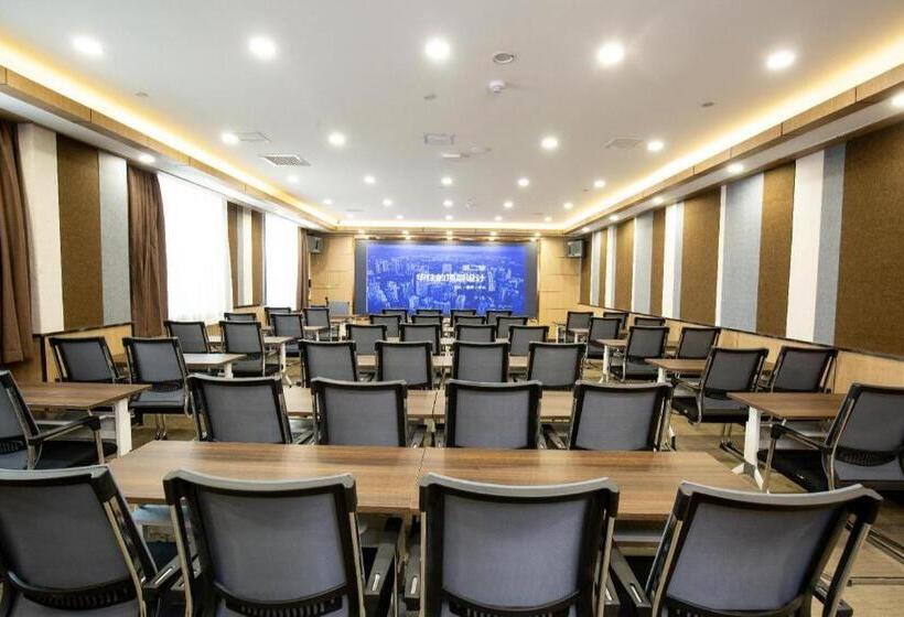 Hanting Hotel Changchun Guilin Road South Lake Park