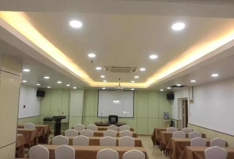 Hanting Hotel Jinan Dikou Road Long Distance Bus Terminal