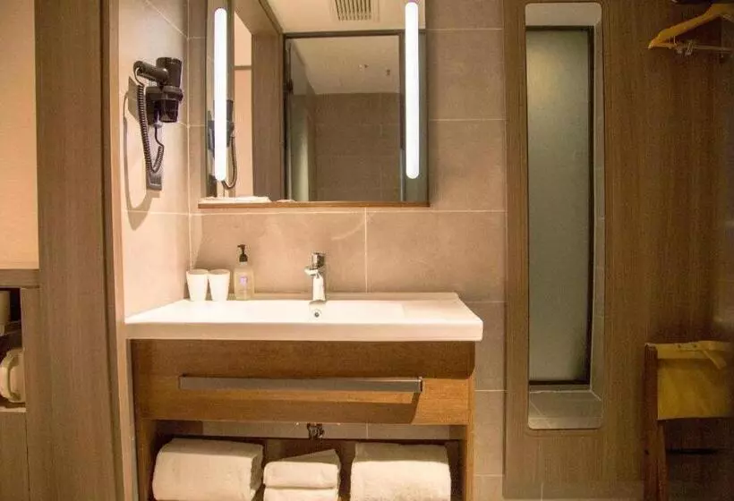 Hanting Hotel Tengzhou Bus Terminal