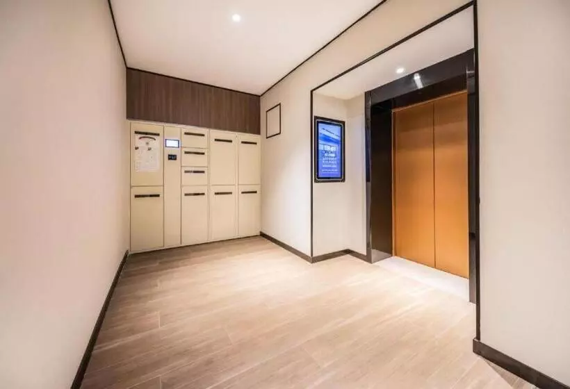 Hanting Hotel Tianjin Chenglindao Metro Station