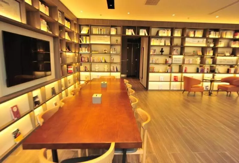 Hanting Hotel Xinzhou South Jianshe Road