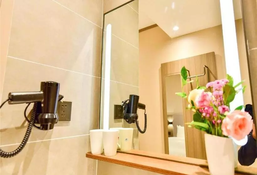 Hanting Hotel Zhangye Gulou