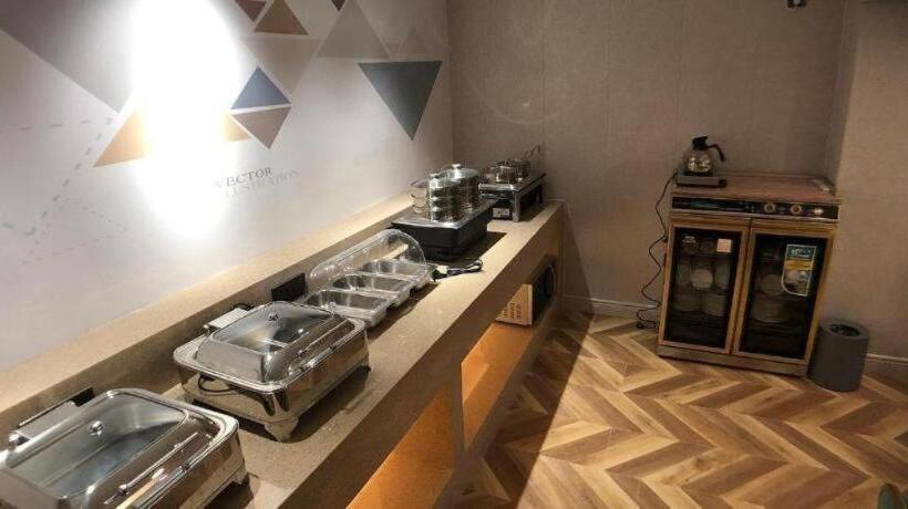 Starway Hotel Qingju Yancheng Railway Station