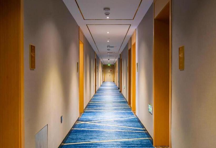 Starway Hotel Urumqi Guangming Road Times Square