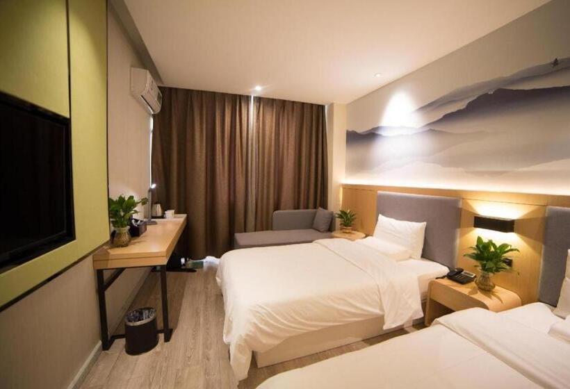 Starway Hotel Zhengzhou Economic Development Zone East Futa Metro Station