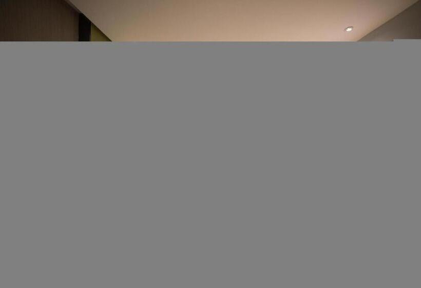 Starway Hotel Zhengzhou Economic Development Zone East Futa Metro Station