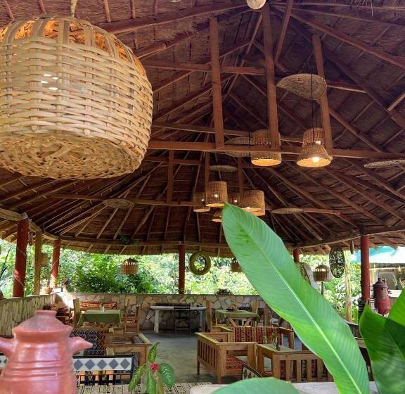 تختخواب و صبحانه Gîte Chez Noël