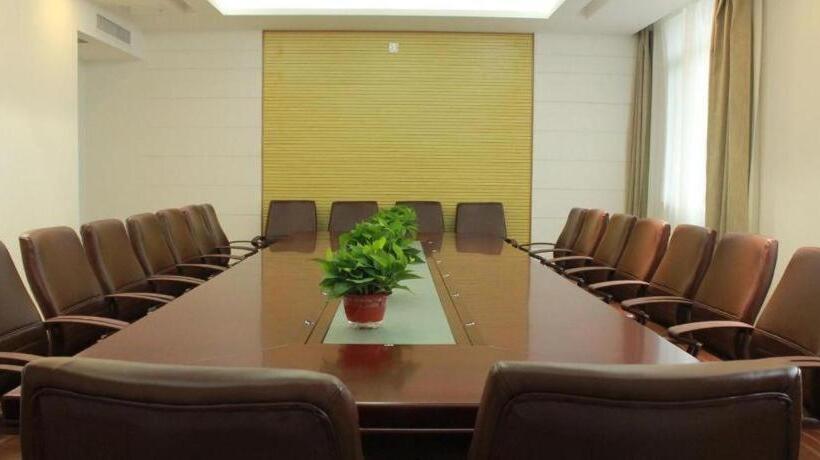 Chonpines Hotels·tianjin South Railway Station