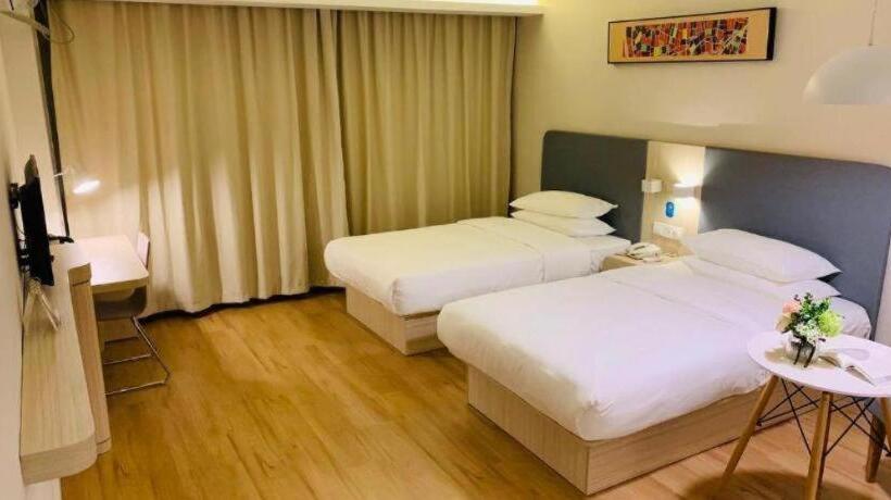 Hanting Hotel Kaili International Trade Shopping Center