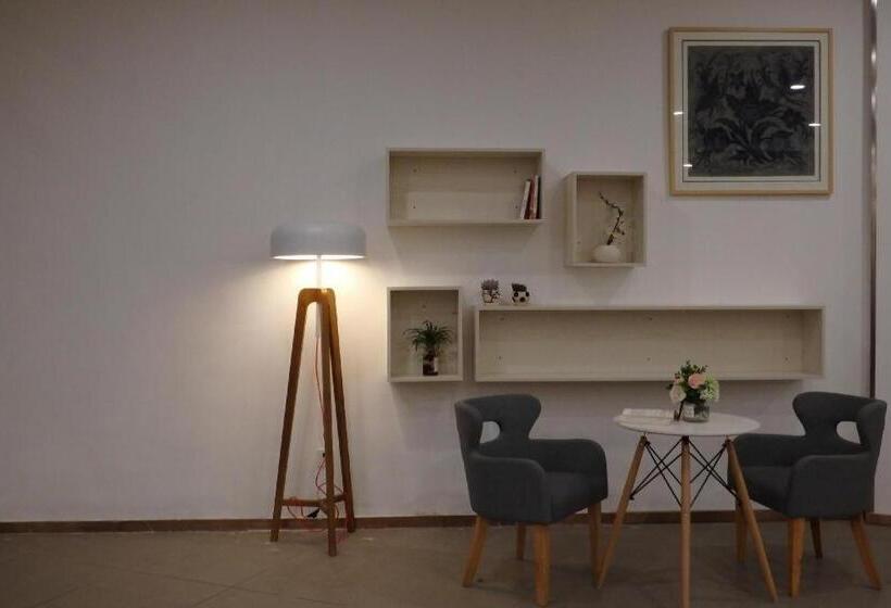 Hanting Hotel Kaili International Trade Shopping Center