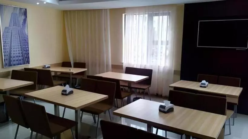 Hotelli City Comfort Inn Bijie Mayuan