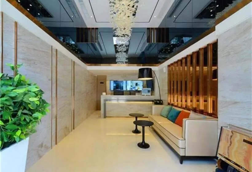 ホテル City Comfort Inn Guiyang Financial City Convention Center Metro Station