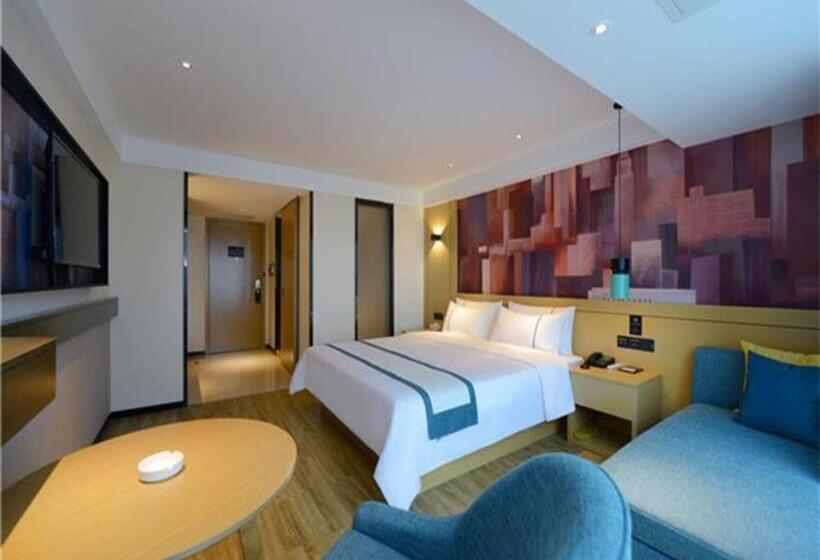 Отель City Comfort Inn Guiyang Financial City Convention Center Metro Station