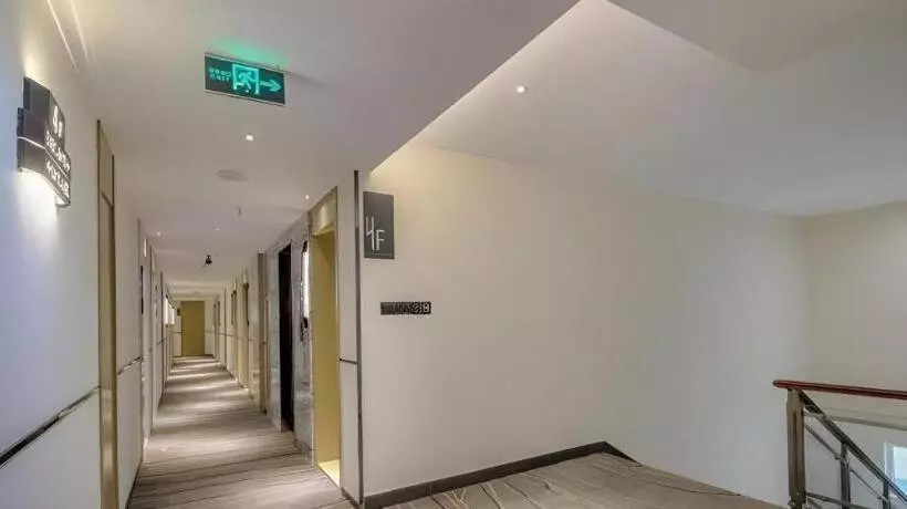 Hotelli City Comfort Inn Mount Emei