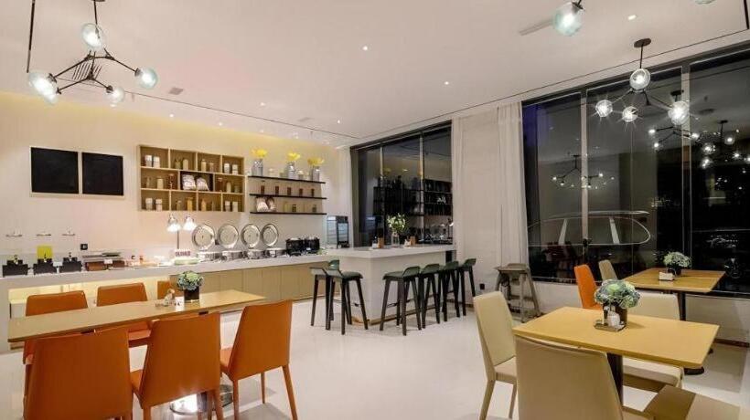 호텔 City Comfort Inn Mount Emei