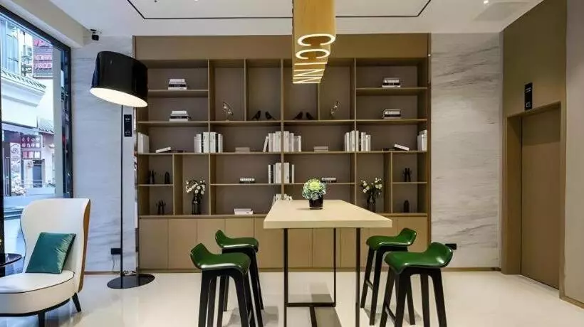 Hotelli City Comfort Inn Mount Emei