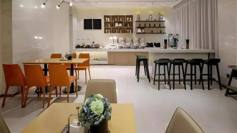 Hotelli City Comfort Inn Mount Emei