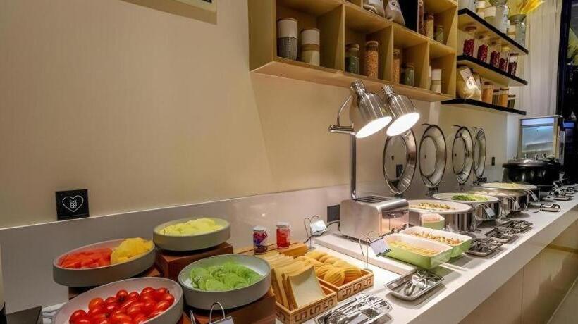 호텔 City Comfort Inn Mount Emei