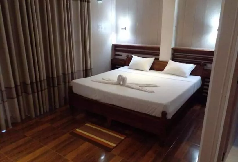 هتل Gangana Resort Inn