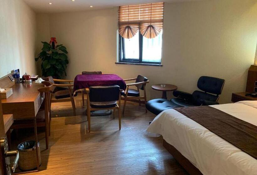 Otel James Joyce Coffetel· Zhengzhou Wenhua Road Technology Market