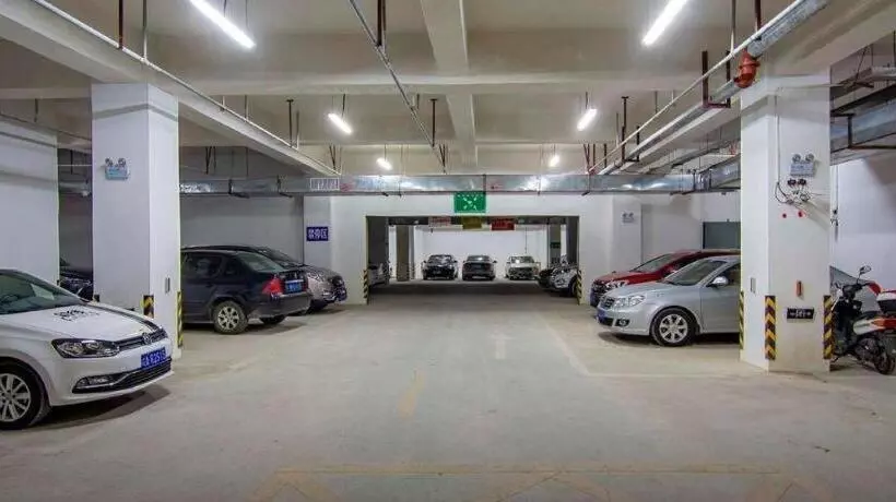 ホテル Jinjiang Inn Select Chizhou Qiupu Road Xiushanmen