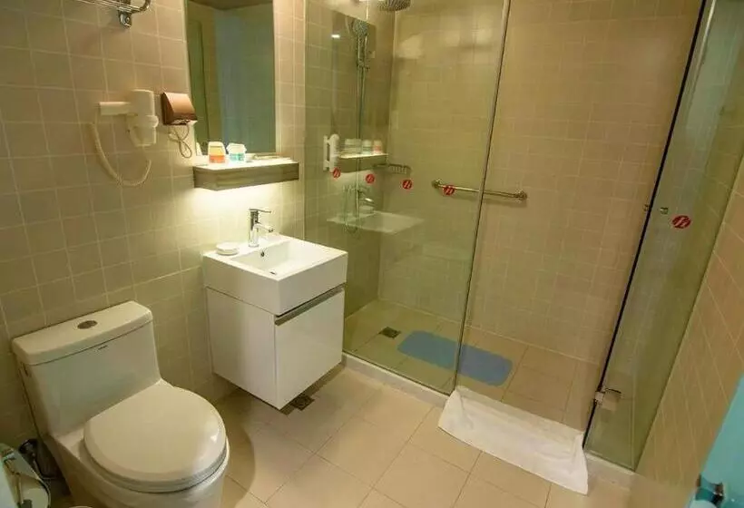 ホテル Jinjiang Inn Select Chizhou Qiupu Road Xiushanmen