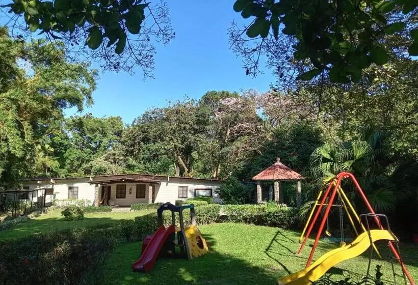 هتل La Casa De Analu