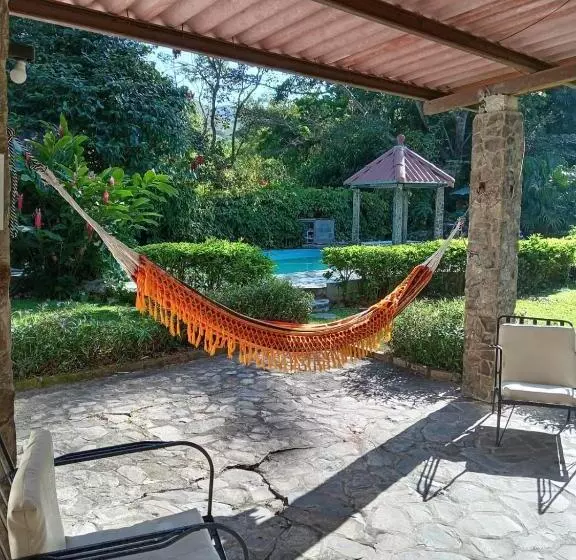هتل La Casa De Analu