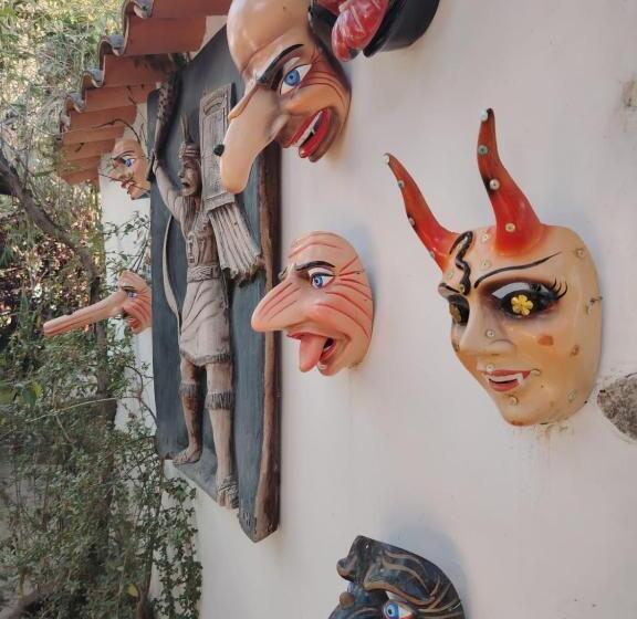 Hotel The White House