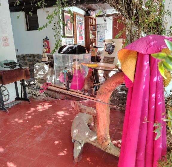 Hotel The White House