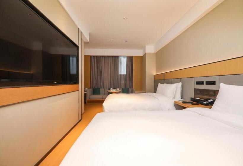 Ji Hotel Shanghai Renming Guangchang Weihai Road