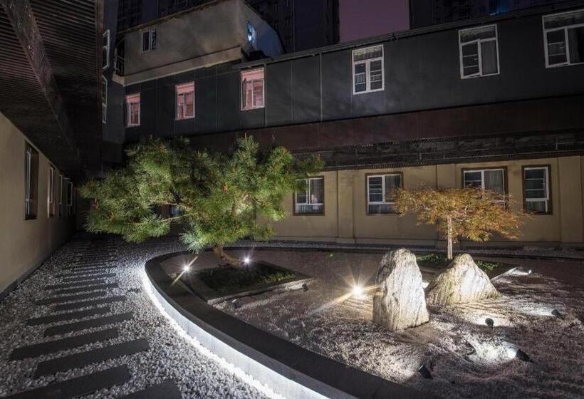 Ji Hotel Shanghai Renming Guangchang Weihai Road