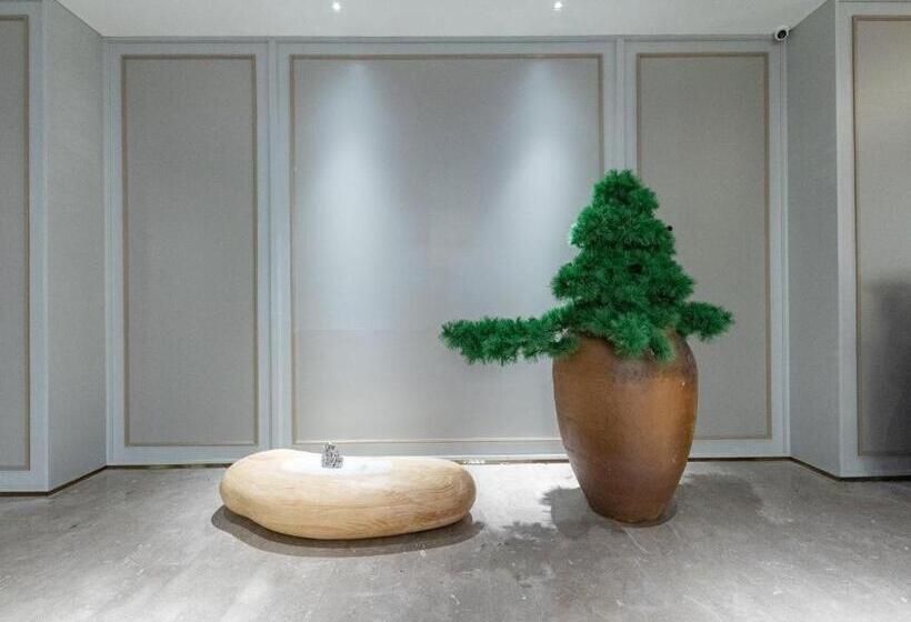 Ji Hotel Shijiazhuang Jianhua City Square