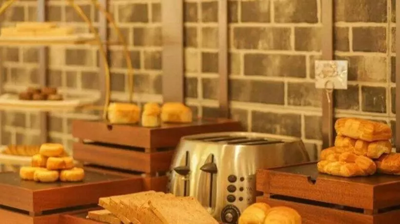 Magnotel Business Jining Huancheng North Road