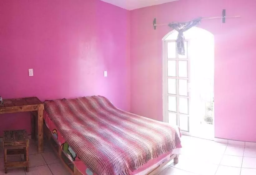 ペンション El Sendero Del Chamán