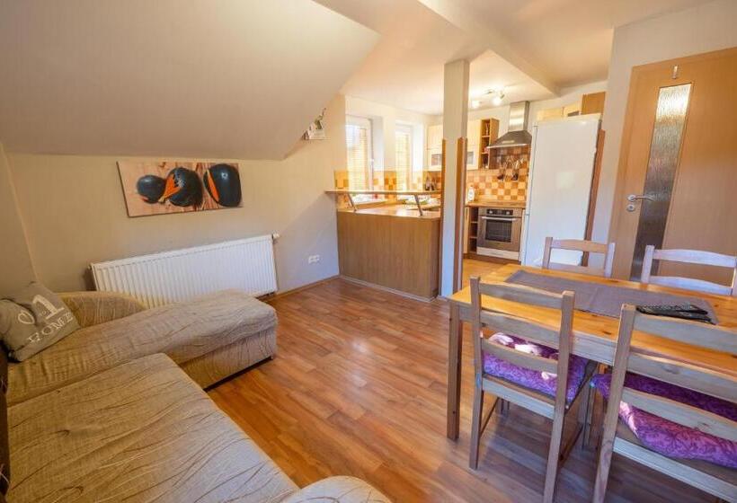 Pension Tibor A Luna