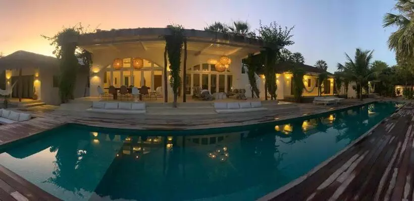 Retkeilymaja Villa Paz   La Villa Group