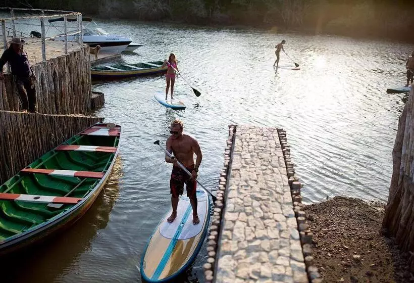 Retkeilymaja Villa Paz   La Villa Group