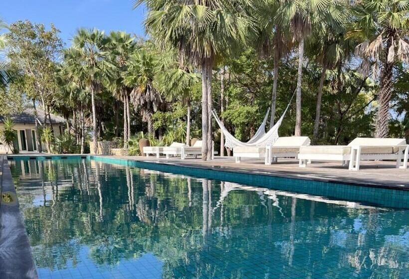 ユースホステル Villa Paz   La Villa Group