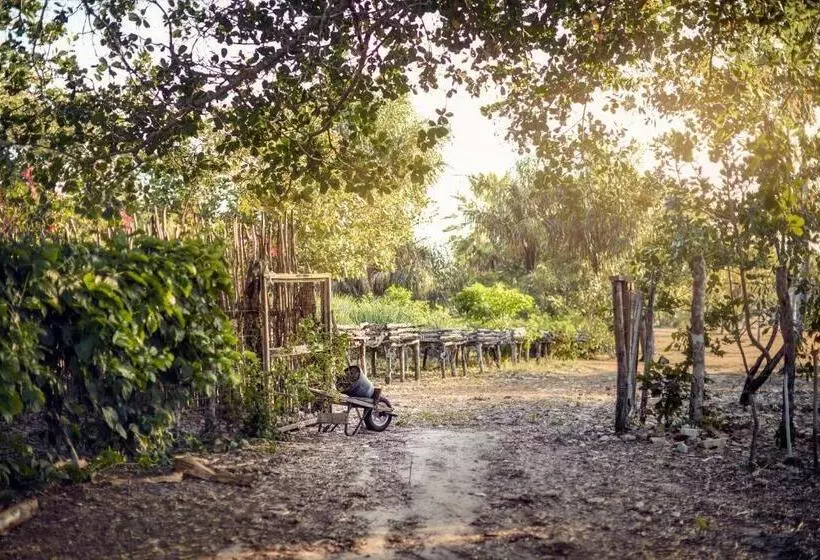 Retkeilymaja Villa Paz   La Villa Group