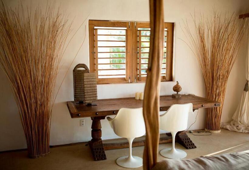 ユースホステル Villa Paz   La Villa Group