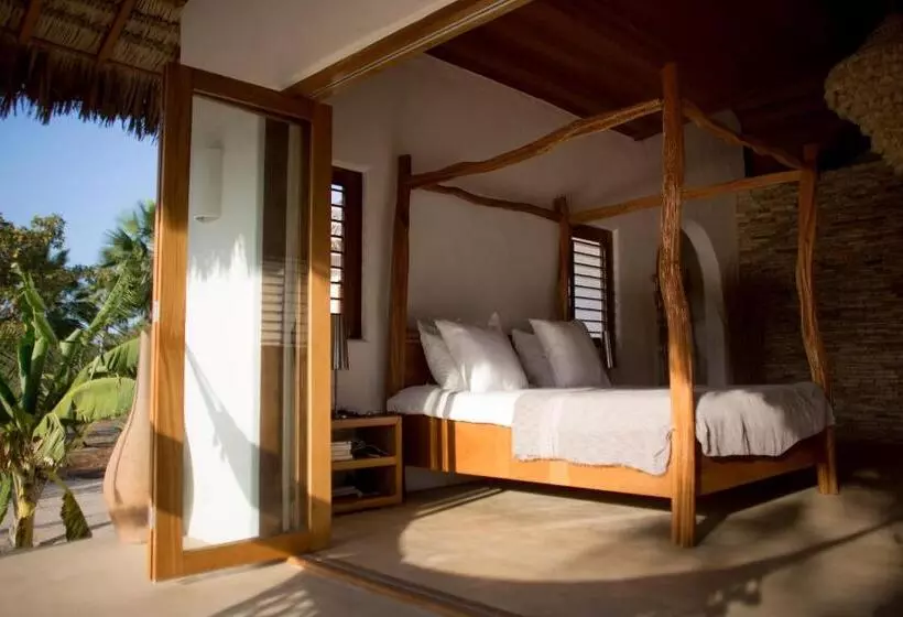 Retkeilymaja Villa Paz   La Villa Group