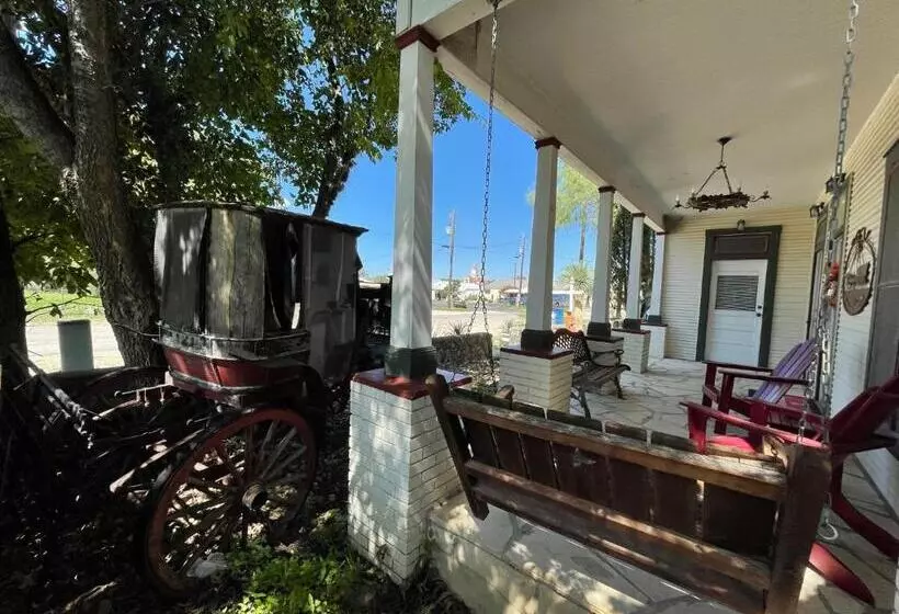 Hotelli Carriage Inn Bandera Suite 2