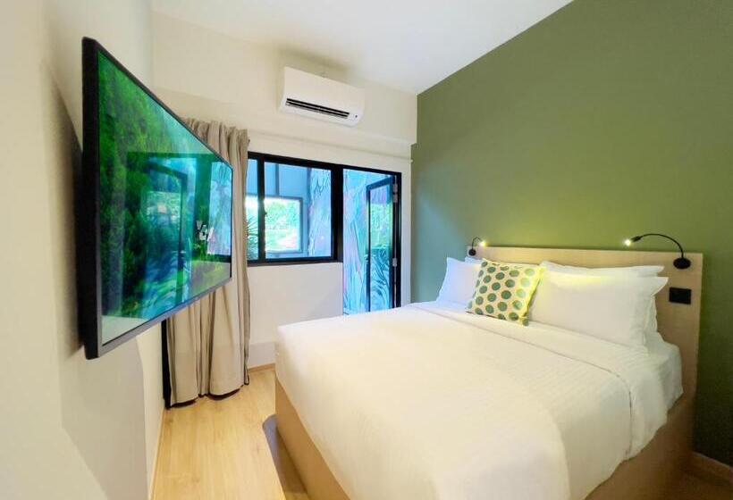 هتل Coliwoo 298 River Valley Coliving