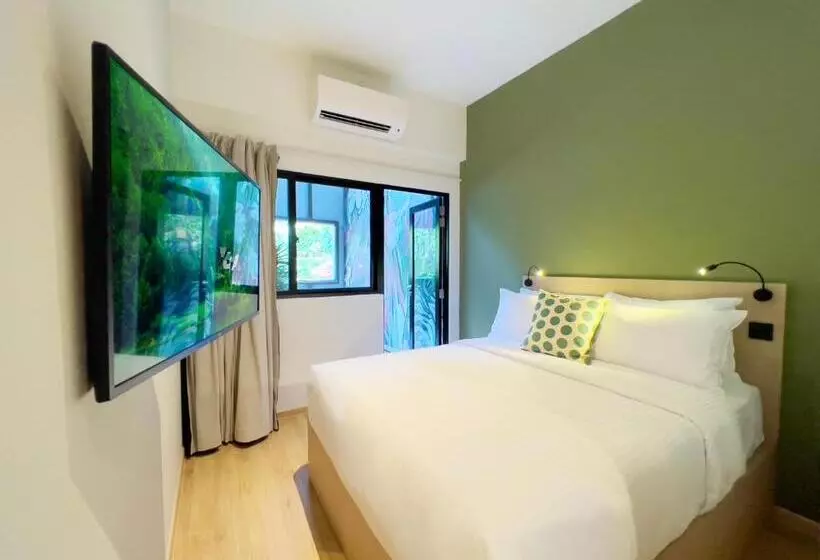 هتل Coliwoo 298 River Valley   Coliving