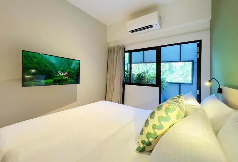 هتل Coliwoo 298 River Valley   Coliving